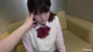 fc2-ppv 2999061 超級有價值的稀有物品。叛逆時期的盒裝少女。反抗父母和社會的結果是兩次射出大量的陰道精液。 FC2-PPV-2999061