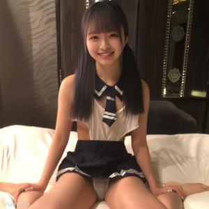fc2-ppv 3258004 【奇蹟18歲！天才可愛小女孩Ayu-chan的實現]我有點伸展，但內容正好是18歲FC2-PPV-3258004