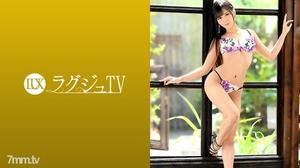 [259LUXU-1428]ラグジュTV 1399 美意識が行き届いたスレンダースタイルと魅惑的な目元が印象的な美人社長秘書が登場！敏感なボディを撫でれば甘い吐息を漏らし…秘部から蜜を溢れさせ、激しいピストンにイき乱れる！